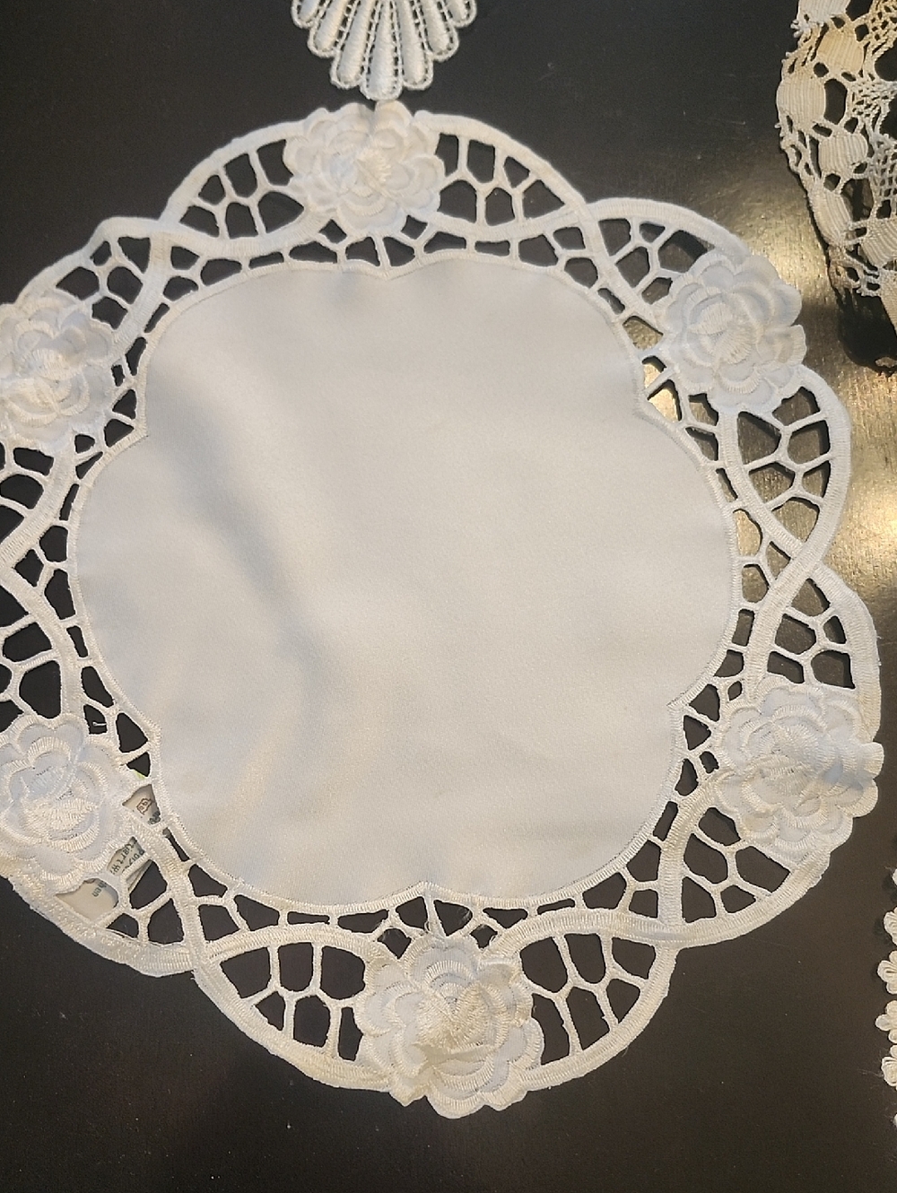 Doilies - Picture 11 of 13